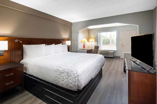  - Baymont Inn & Suites Covington - I-20, Exit 92