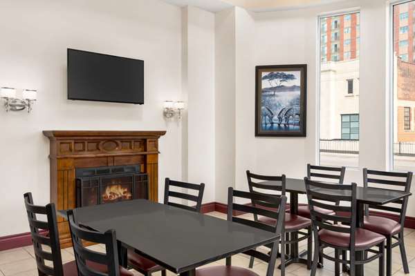 Amenities - Days Inn Hamilton