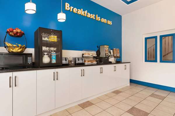 Amenities - Days Inn Hamilton