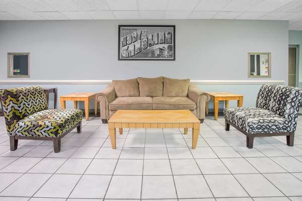  - Super 8 Motel Dunn - I-95, Exit 73