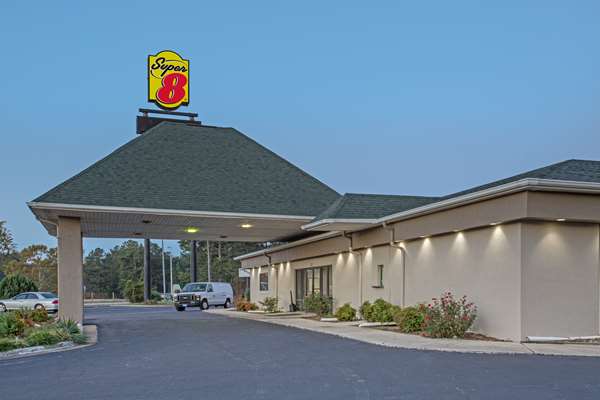 Exterior view - Super 8 Motel Dunn - I-95, Exit 73