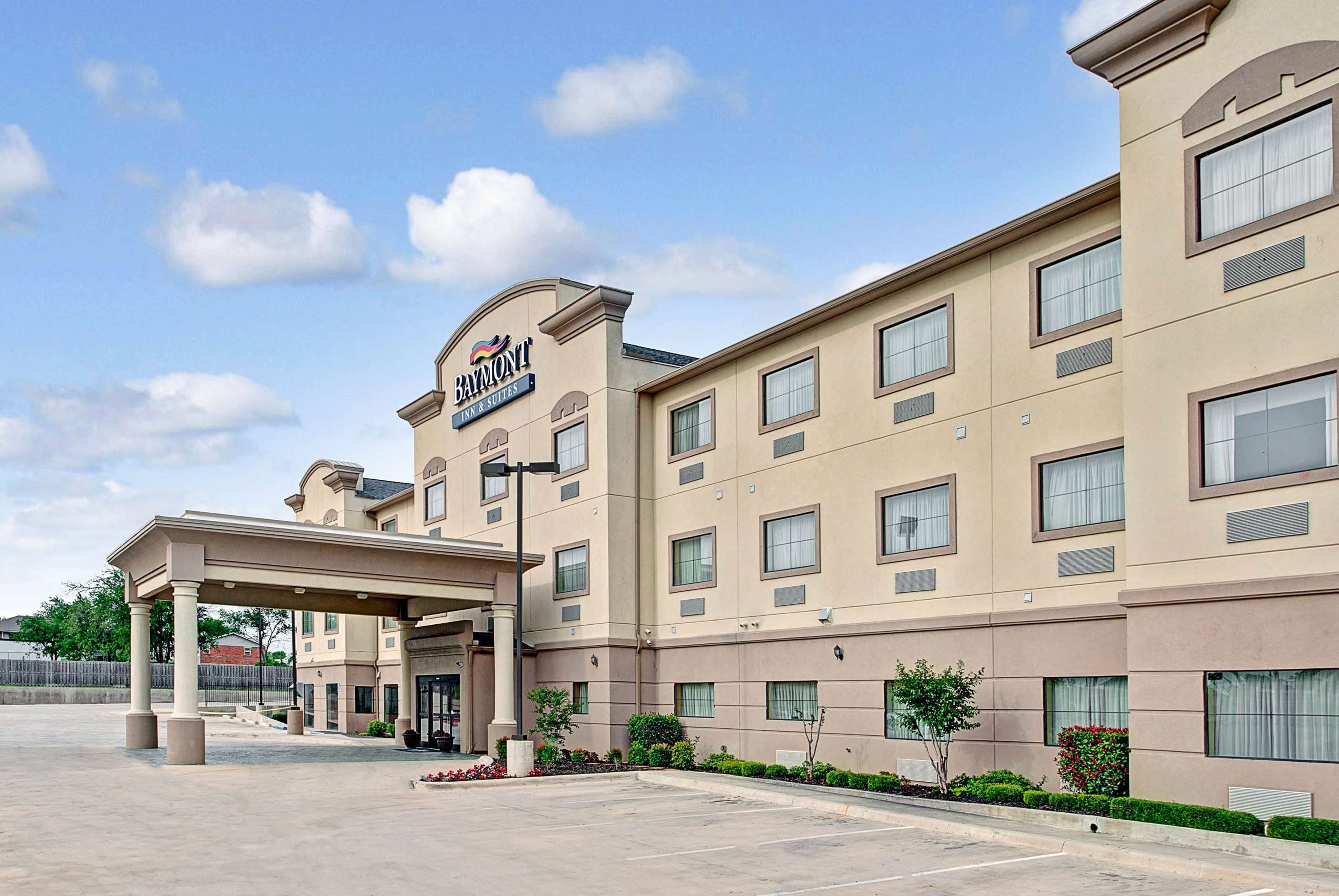 Exterior | Baymont by Wyndham Decatur