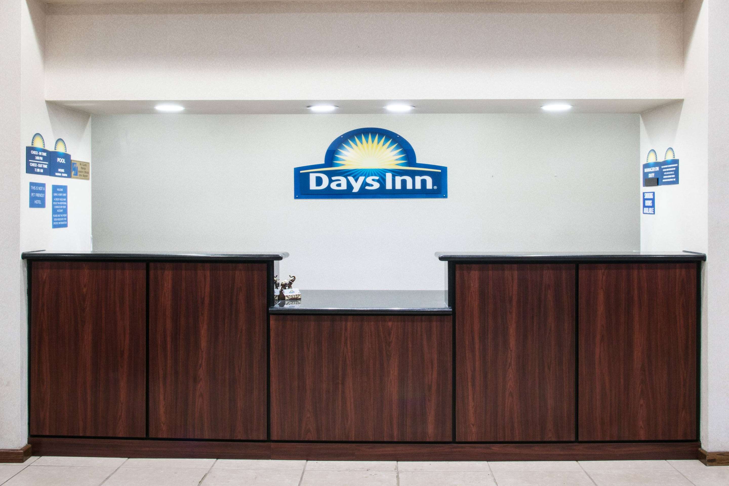 Front Desk | Days Inn by Wyndham N.W. Medical Center