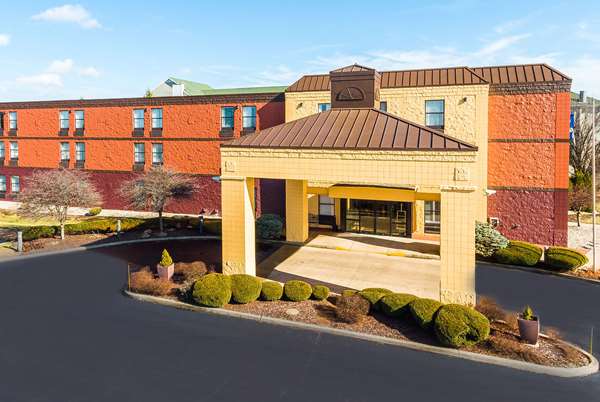 Exterior view - Baymont Inn & Suites Lafayette - I-65, Exit 172