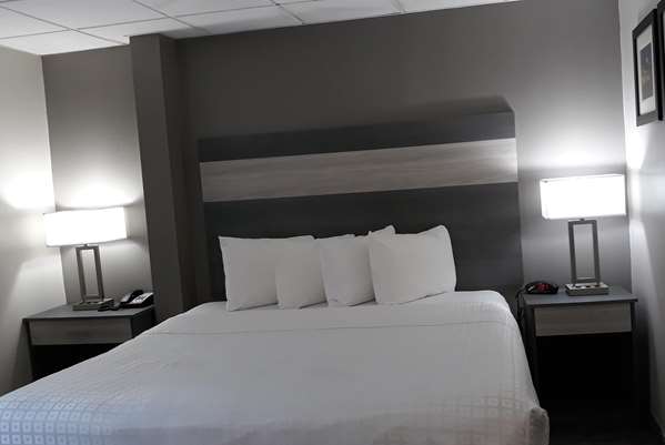  - Baymont Inn & Suites Lafayette - I-65, Exit 172