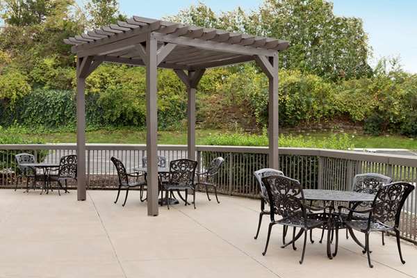  - Baymont Inn & Suites Briley Airport Nashville - I-40, Exit 215