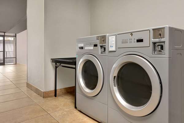 Amenities - Baymont Inn & Suites Briley Airport Nashville - I-40, Exit 215