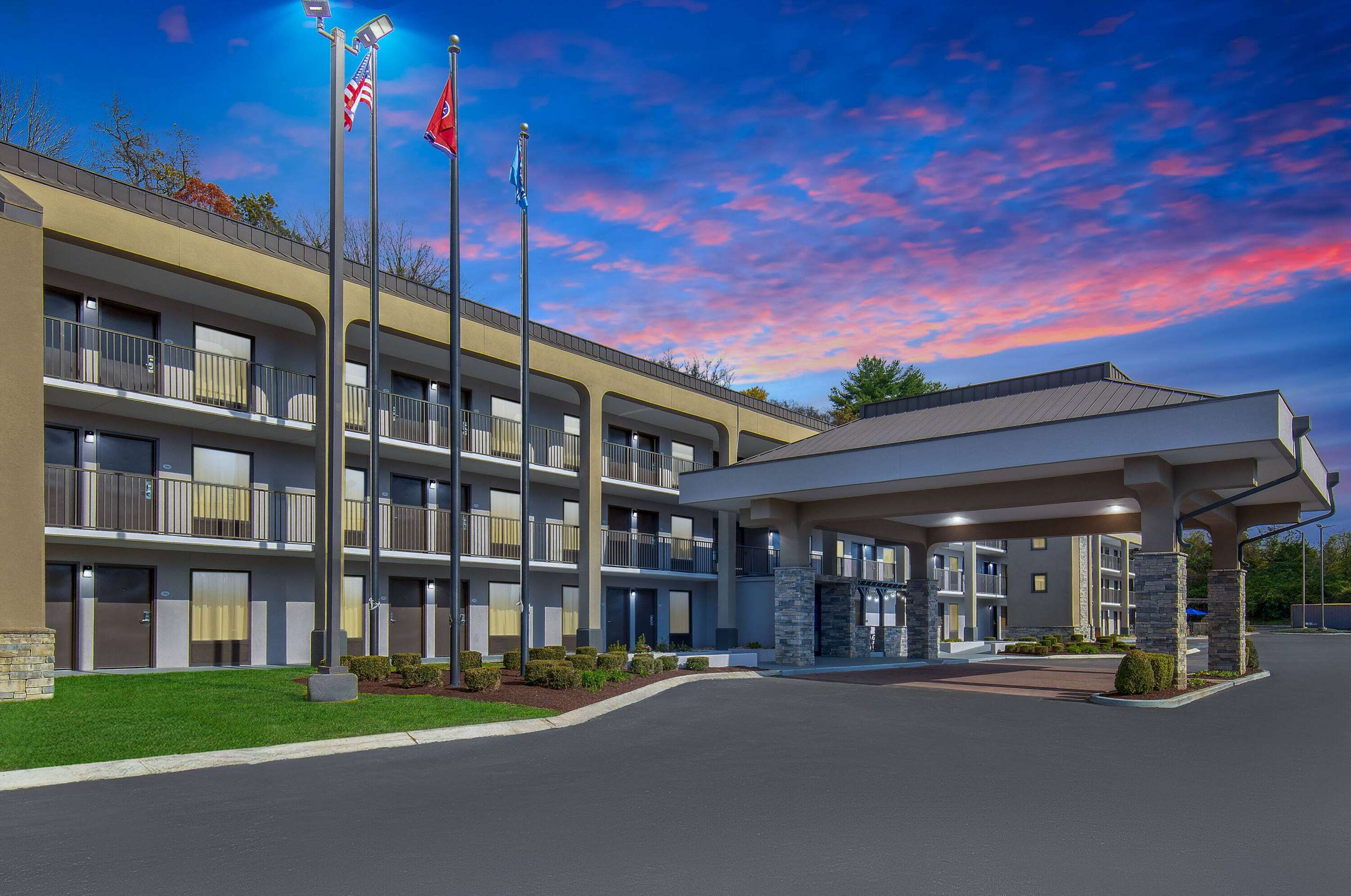 Exterior | Baymont by Wyndham Nashville