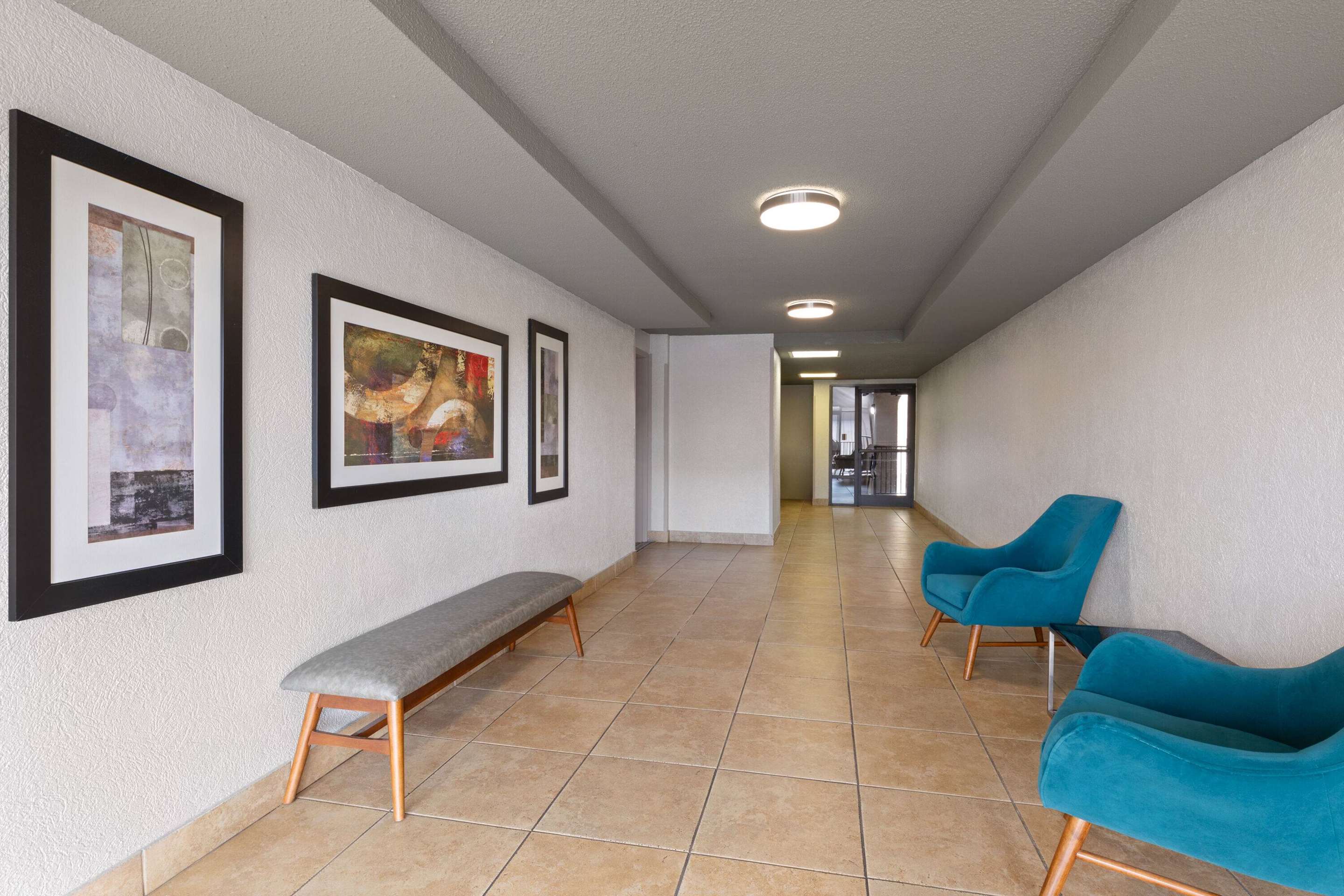 Lobby | Baymont by Wyndham Nashville