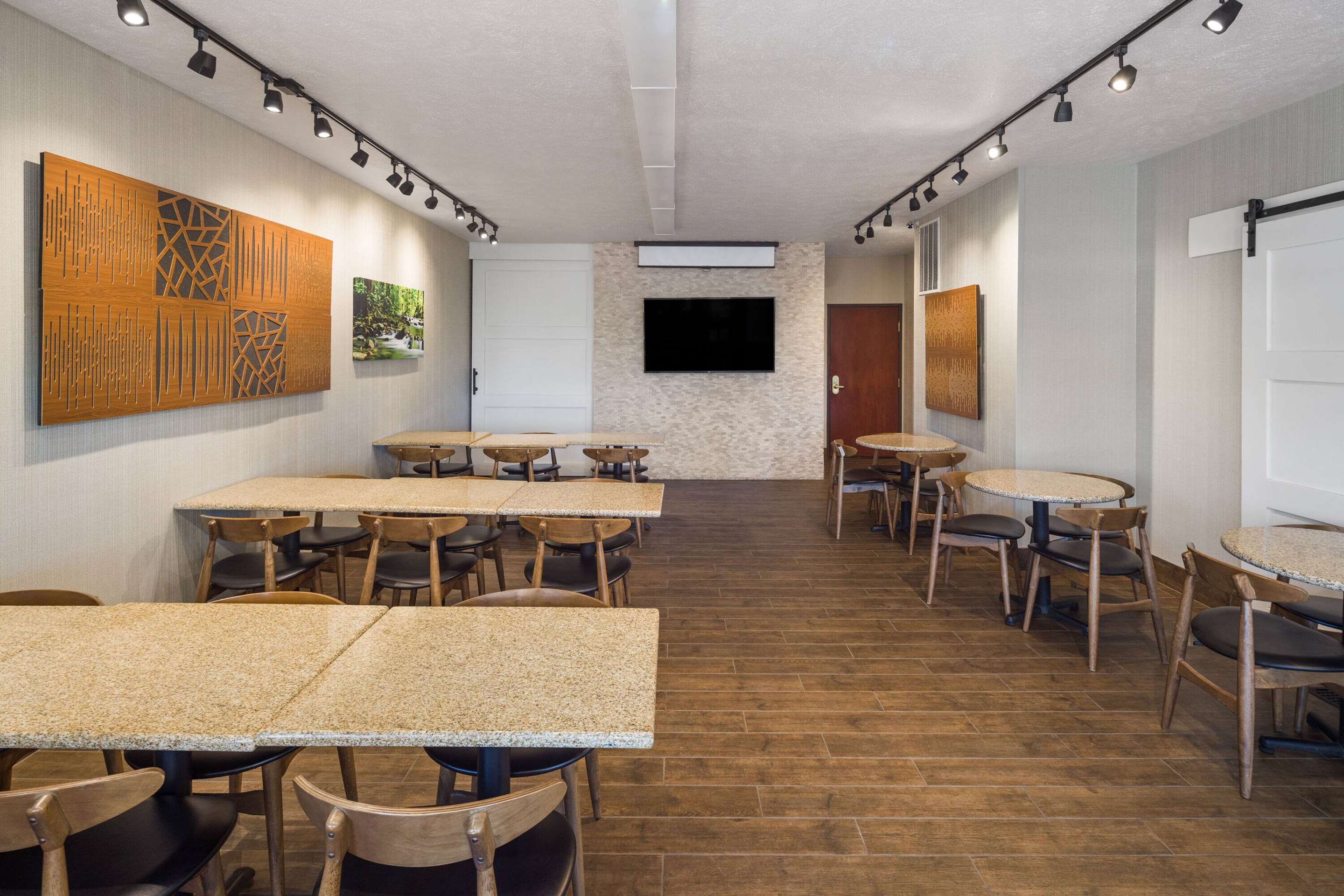 Meeting Room | Ramada by Wyndham Moses Lake