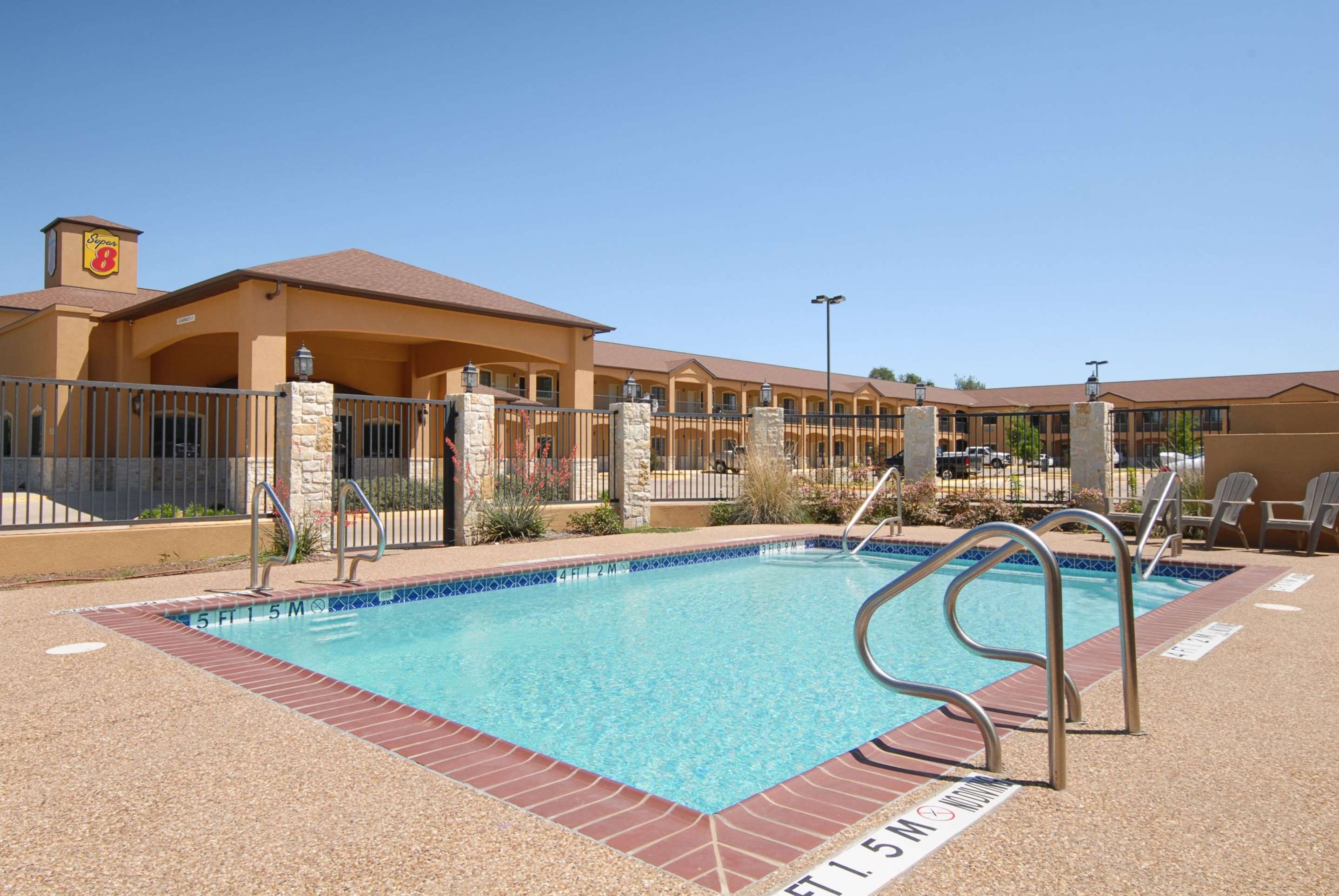 Pool | Super 8 by Wyndham Stephenville