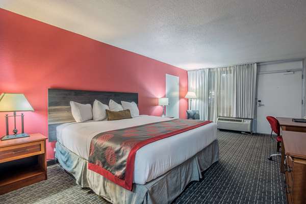  - Ramada Hotel & Conference Center Mitchell - I-90, Exit 330