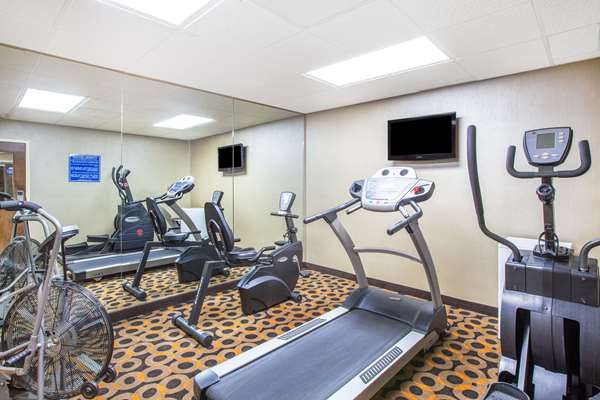 Fitness/ Exercise Room - Days Inn Express Brewerton - I-81, Exit 31