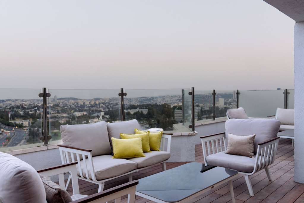RAMADA JERUSALEM-guestroom-Guest Room,On-Site.jpg