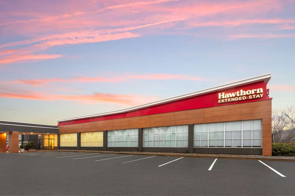 Hawthorn Extended Stay by Wyndham