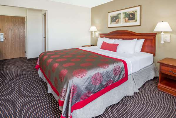 - Ramada Inn Columbia - I-70, Exit 128A