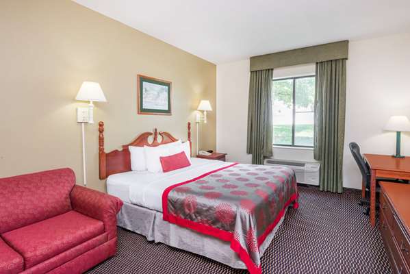  - Ramada Inn Columbia - I-70, Exit 128A