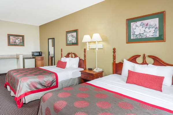  - Ramada Inn Columbia - I-70, Exit 128A