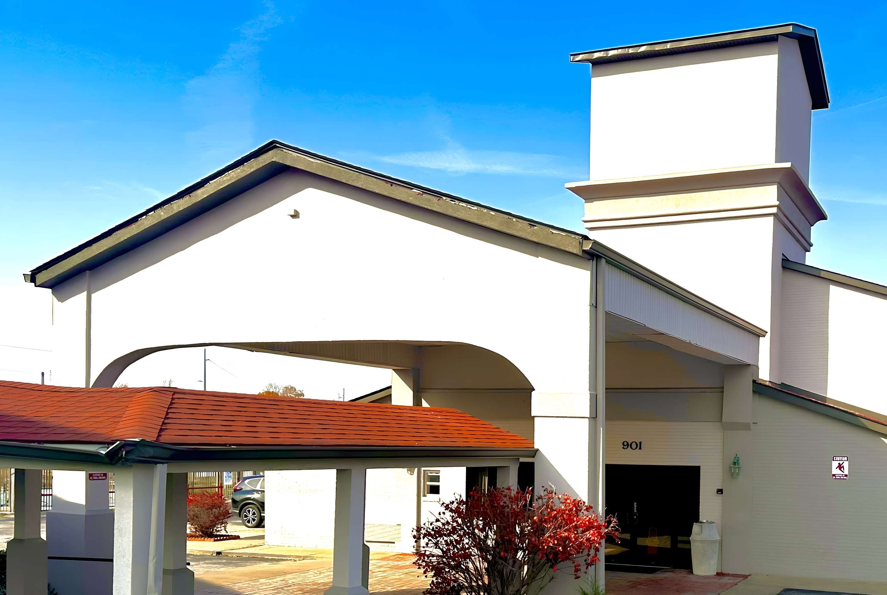 Exterior | Ramada by Wyndham Columbia