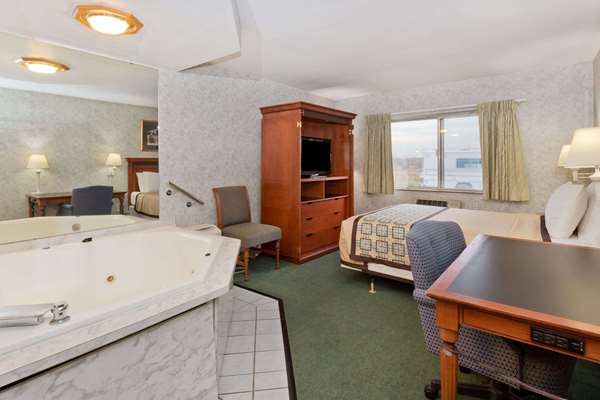Suite - Days Inn Rockford - I-39 & I-90, Exit 15