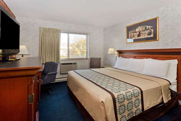  - Days Inn Rockford - I-39 & I-90, Exit 15