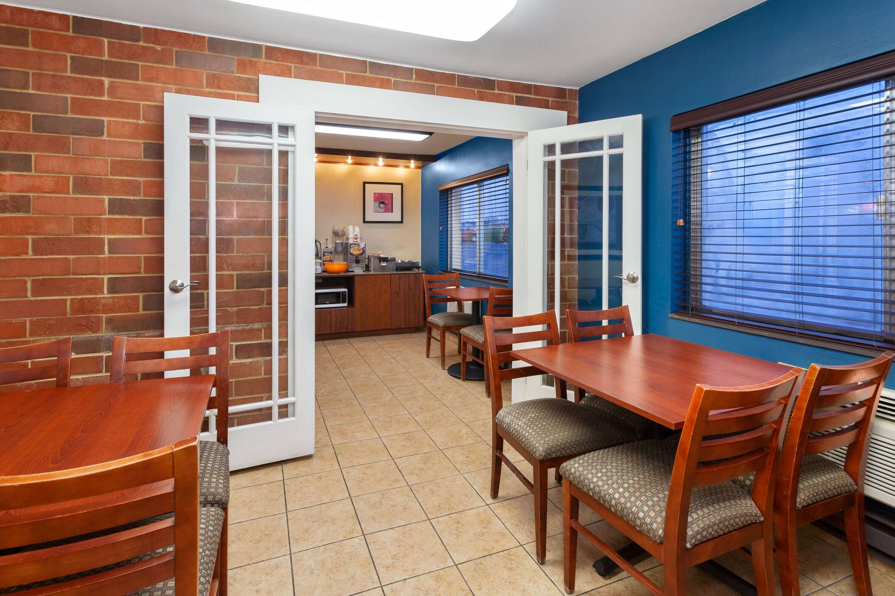Property amenity | Days Inn by Wyndham Rockford