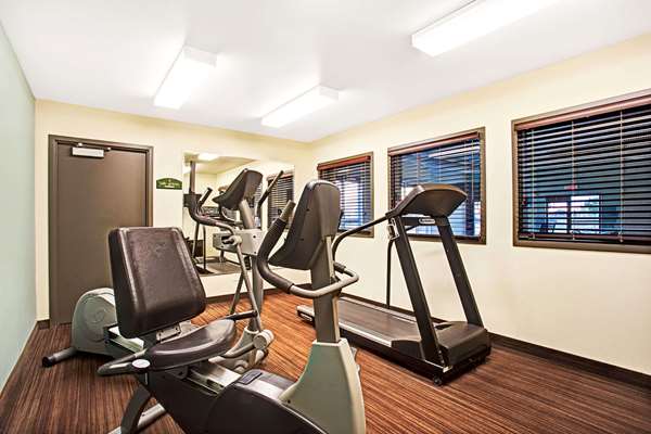  - Super 8 Hotel Terrebonne