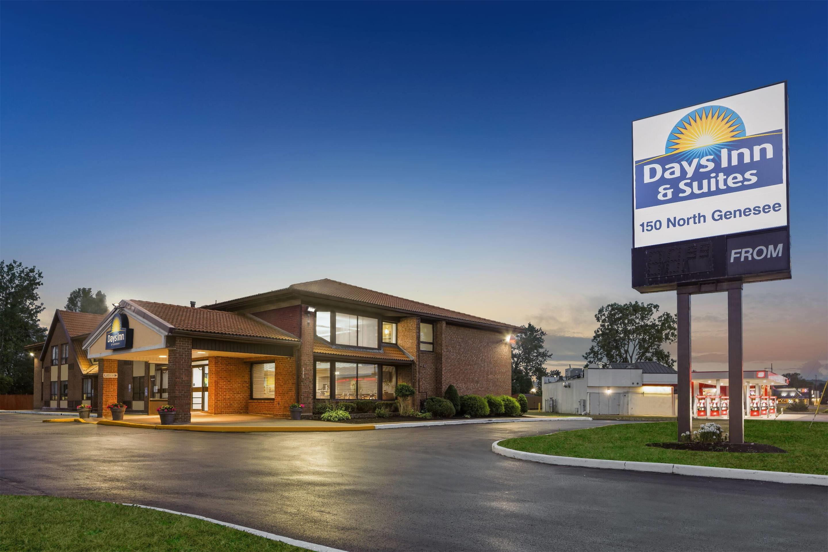 Exterior | Days Inn by Wyndham Utica