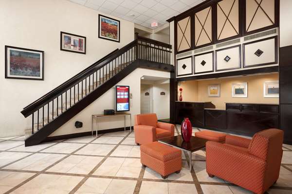  - Ramada Hotel Newark - I-95, Exit 3