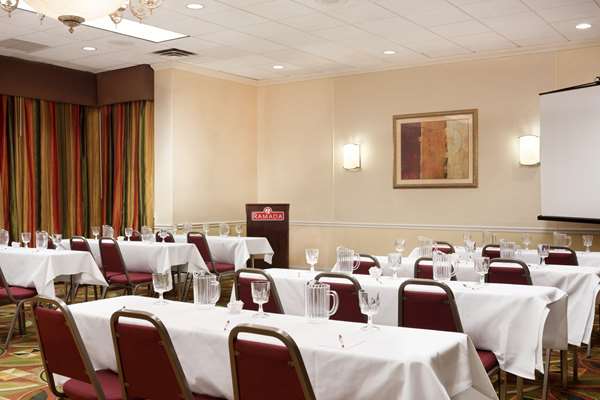  - Ramada Hotel Newark - I-95, Exit 3