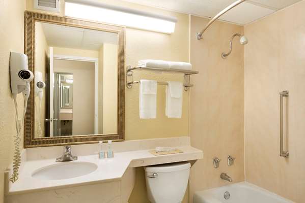  - Travelodge Sturgis