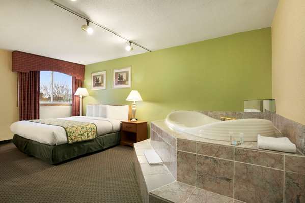 Suite - Travelodge Sturgis