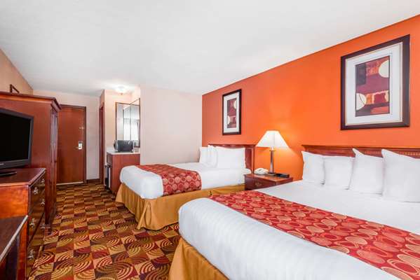  - Baymont Inn & Suites Indianapolis Airport Plainfield - I-70, Exit 66