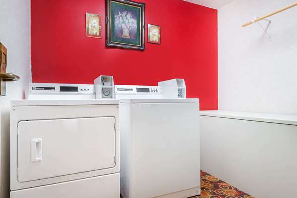 Amenities - Baymont Inn & Suites Indianapolis Airport Plainfield - I-70, Exit 66