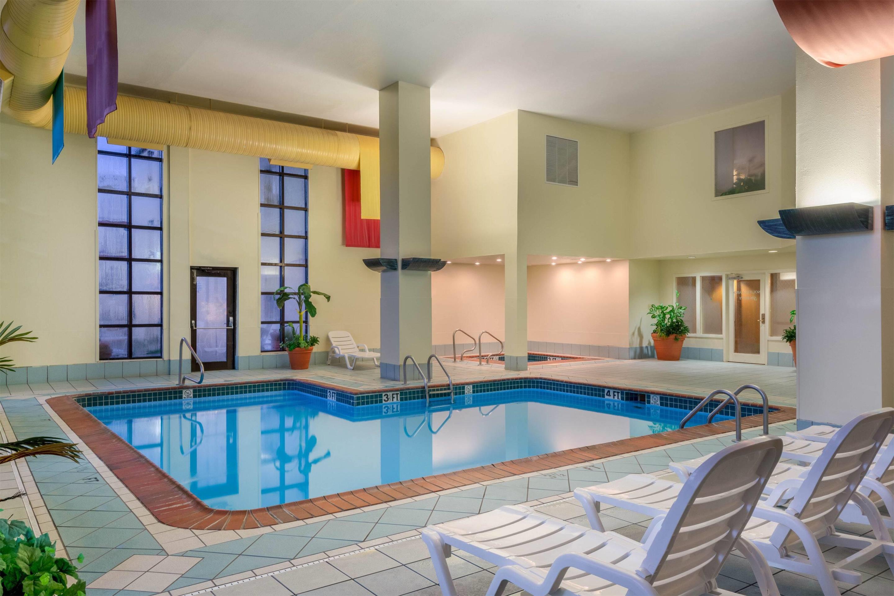 Pool | Baymont by Wyndham Plainfield/ Indianapolis Arpt Area