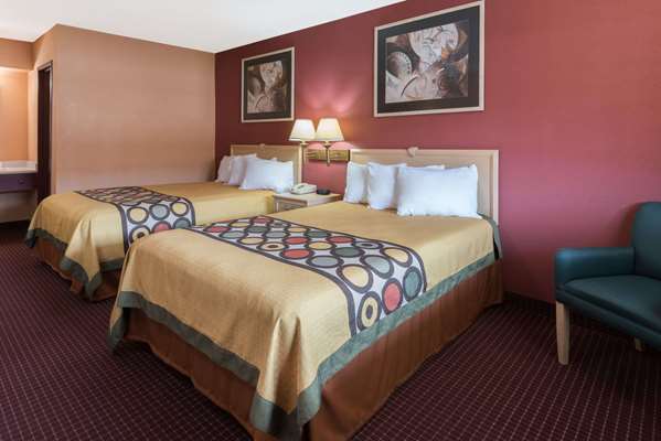  - Super 8 Motel Strongsville - I-71, Exit 231
