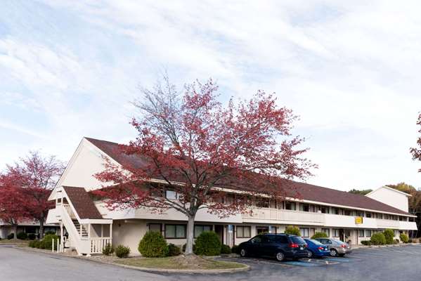 Exterior view - Super 8 Motel Strongsville - I-71, Exit 231