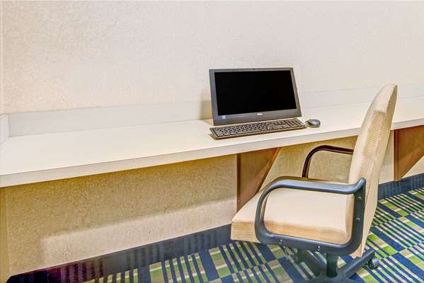 Conference Area - Days Inn Louisburg