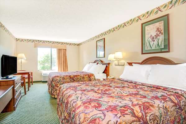  - Days Inn Louisburg