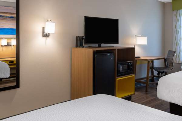  - Days Inn Louisburg