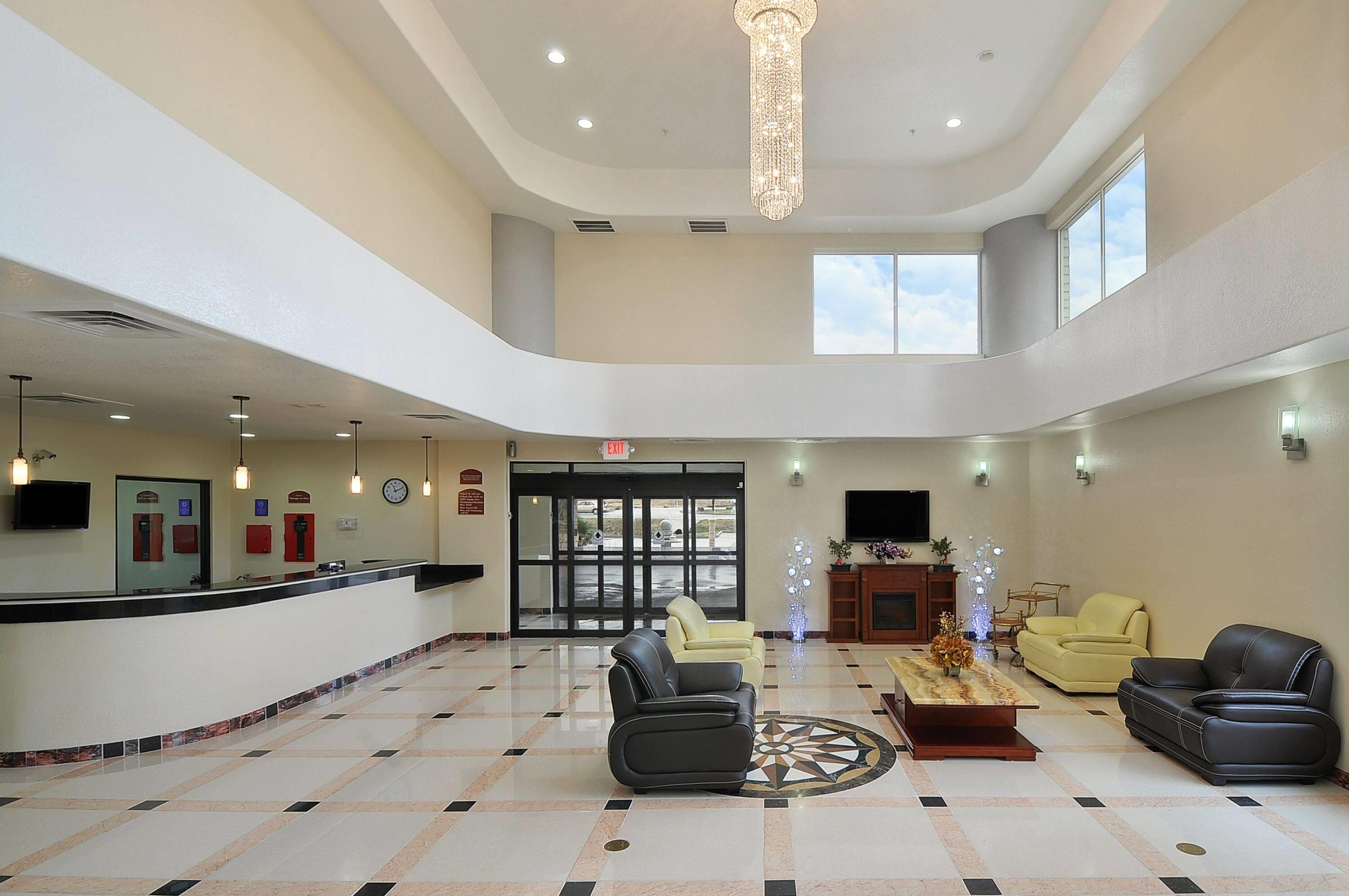 Lobby | Ramada by Wyndham South Waco