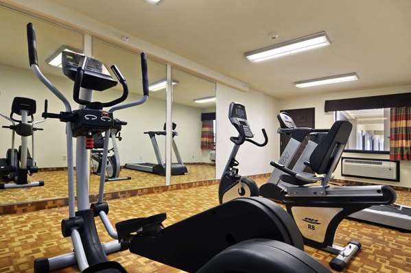 Fitness/ Exercise Room - Days Inn Moore Oklahoma City - I-35, Exit 120