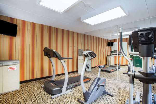 Fitness/ Exercise Room - Howard Johnson Inn Hershey