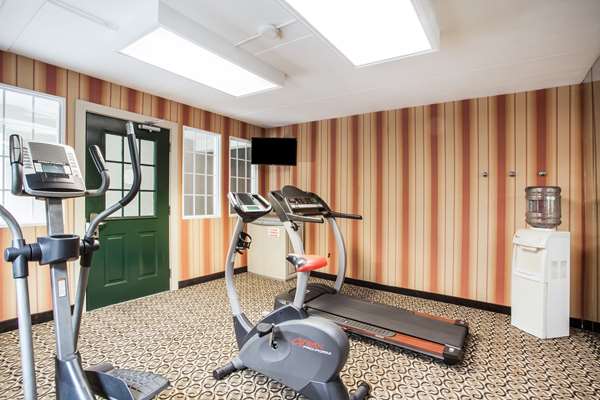 Fitness/ Exercise Room - Howard Johnson Inn Hershey