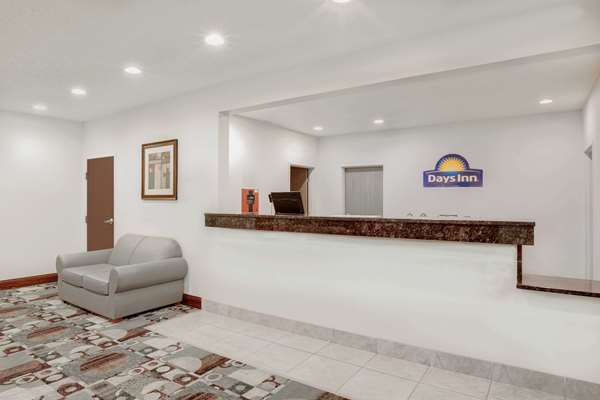  - Days Inn Carroll