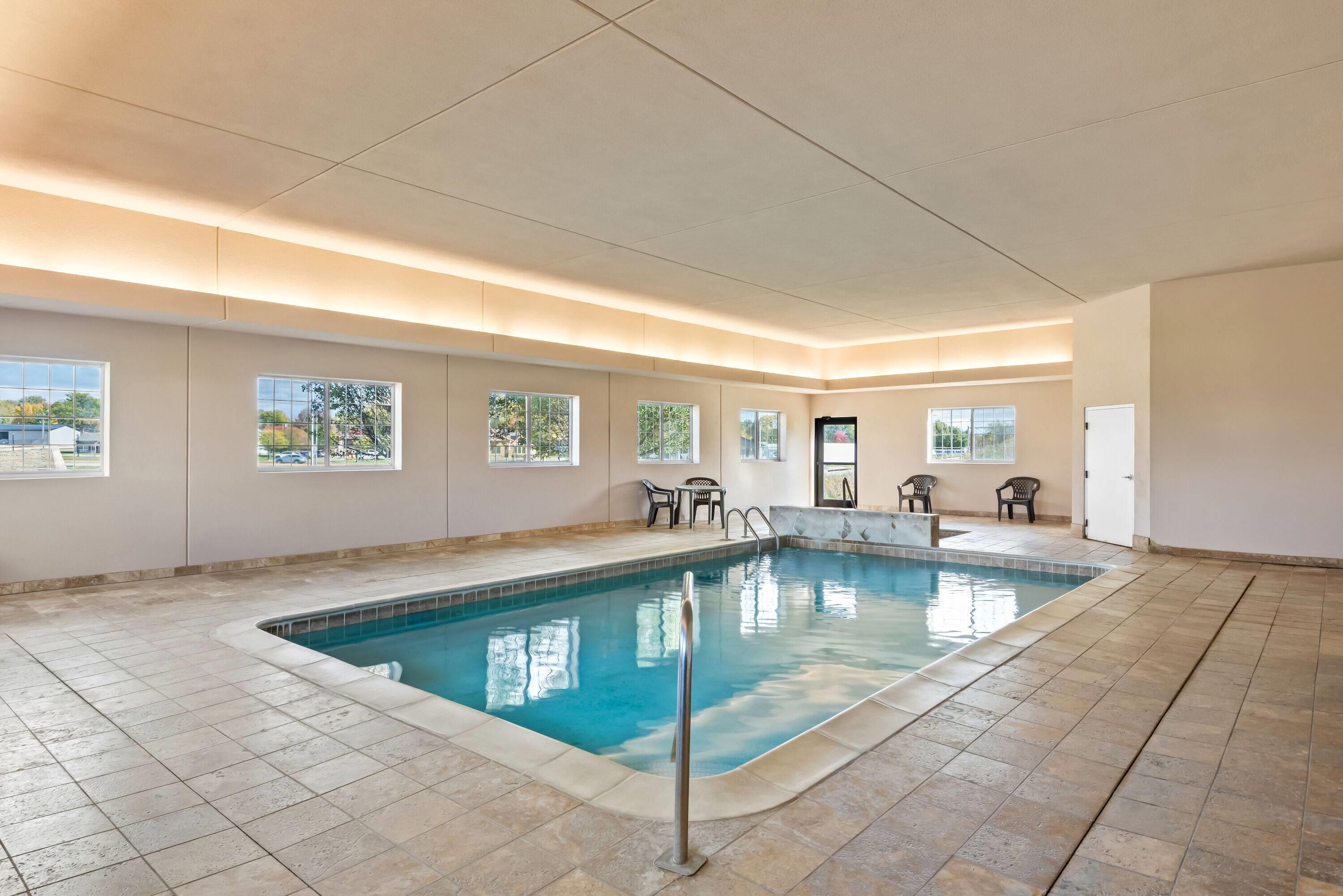 Pool - indoor