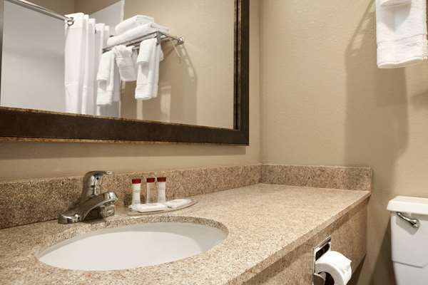  - Ramada Hotel City Centre Sioux City - I-29, Exit 147