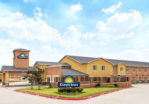 Exterior view - Days Inn Rockdale