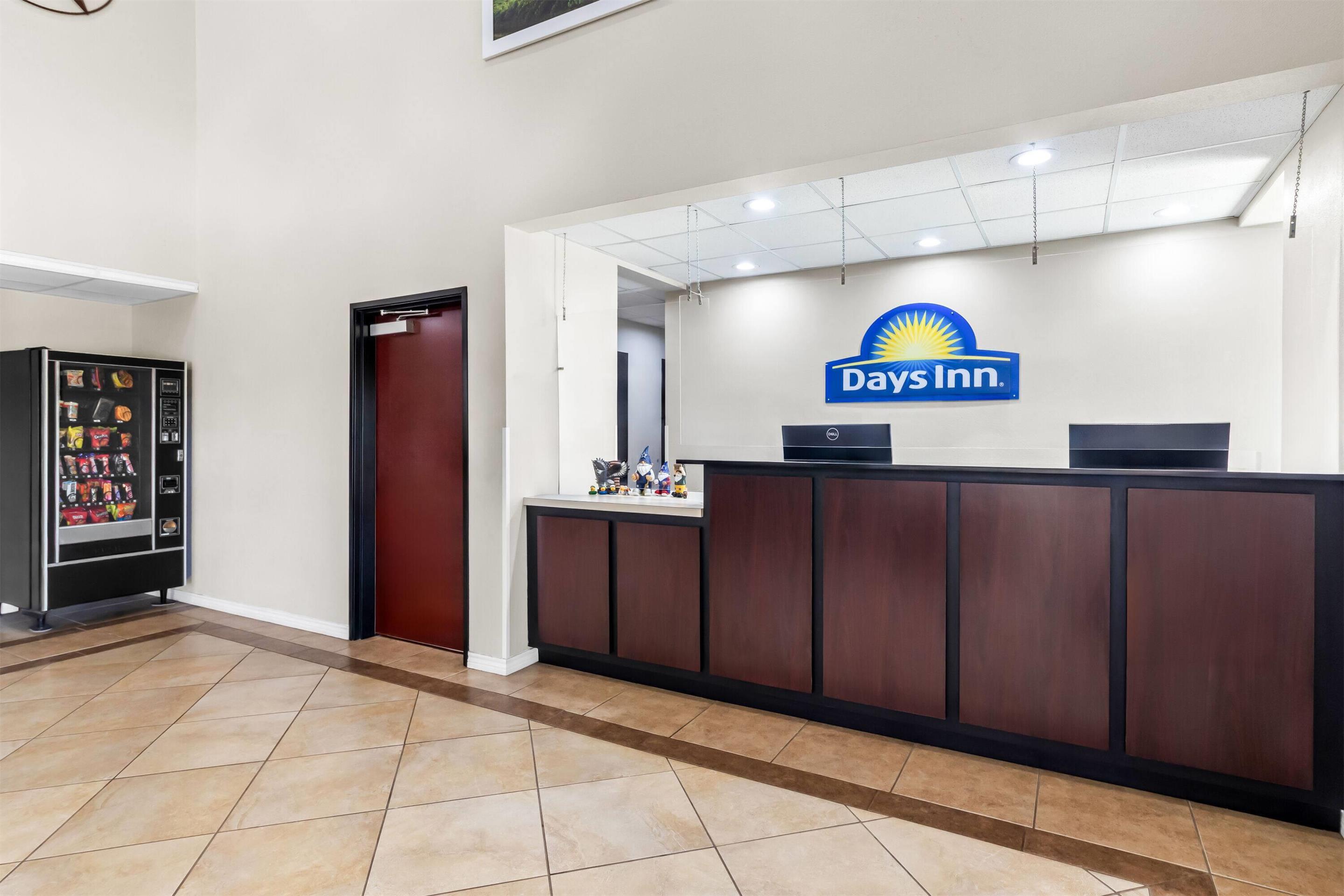 Reception | Days Inn by Wyndham Rockdale Texas