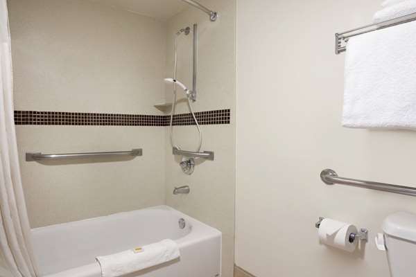  - Days Inn & Suites Rancho Cordova